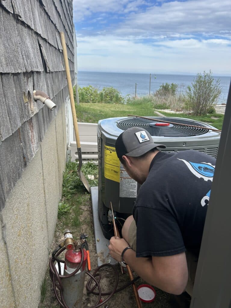 AC tech repair